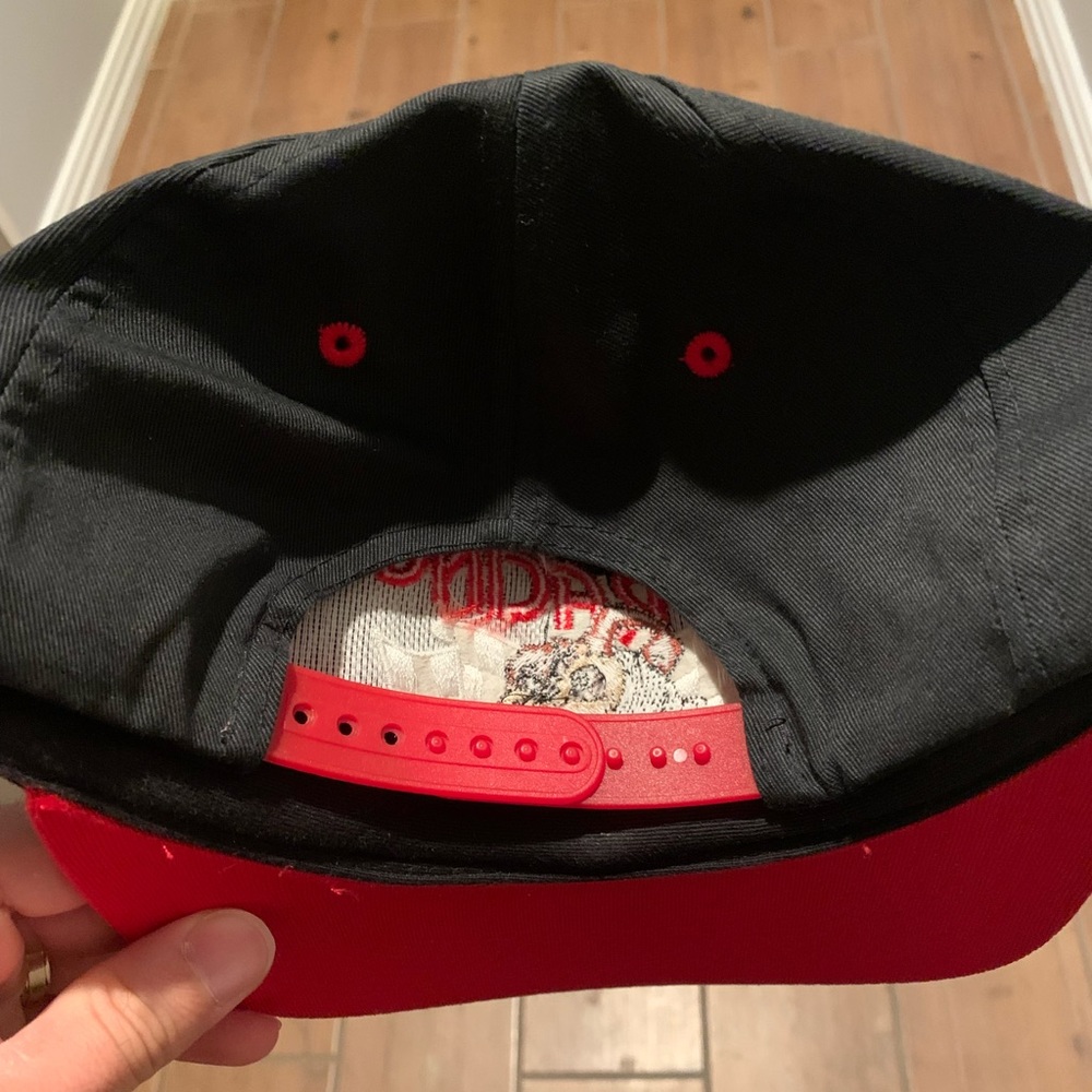 Taz Racing Hat - Picture 2 of 3